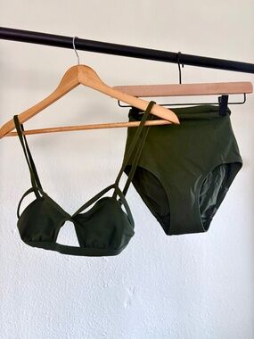 Lonely Edie Two Piece Swim XS
